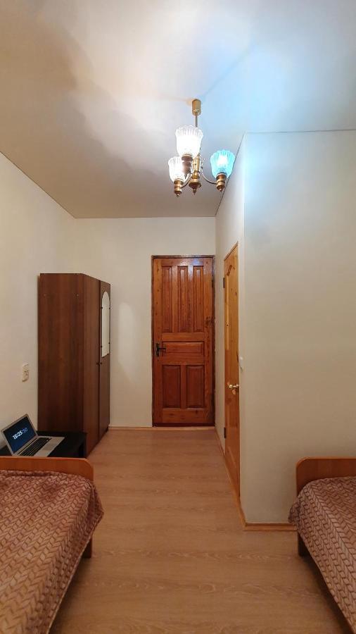 Guest House Ziemfira Sukhumi Exterior photo