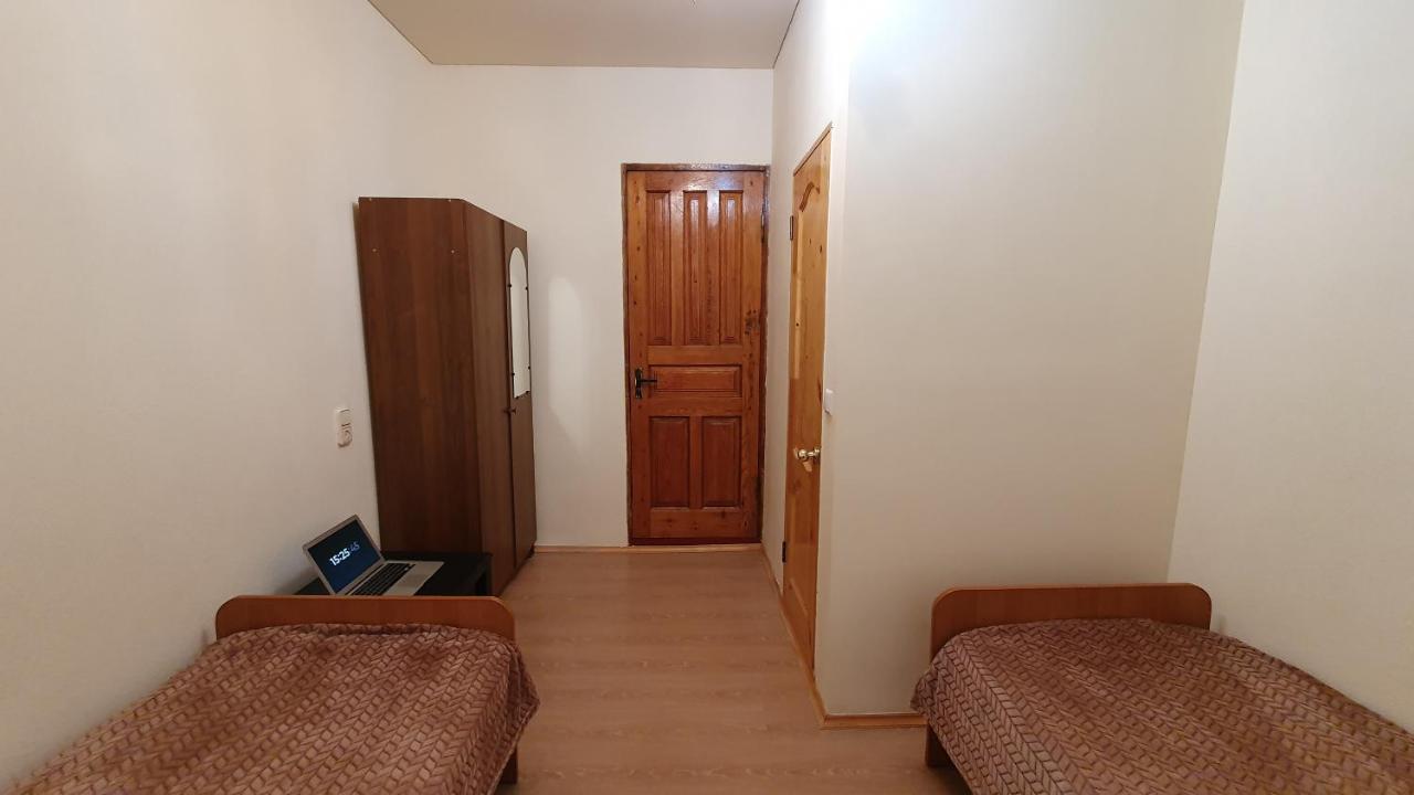 Guest House Ziemfira Sukhumi Exterior photo